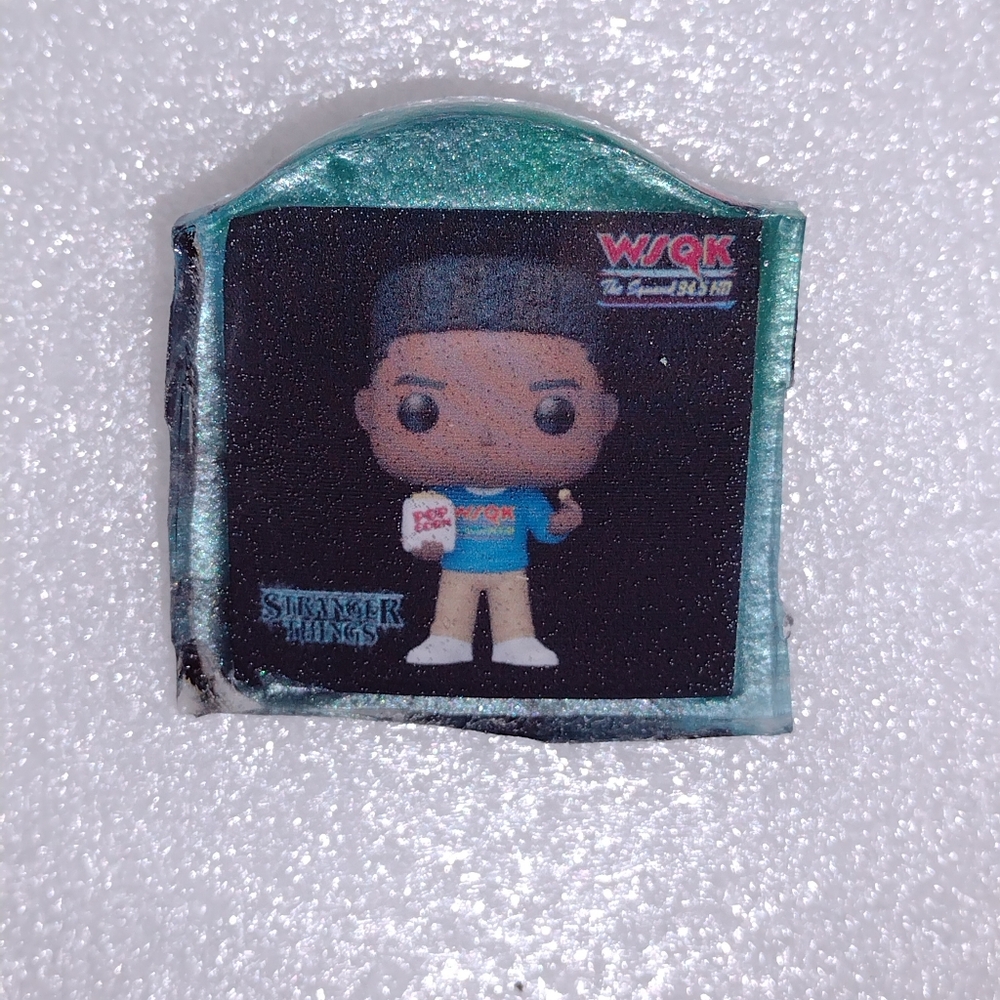STRANGER THINGS LUCAS SINCLAIR WSQK THE SQUAWK PIN